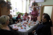 031015 мастер кл по декупажу.JPG